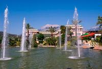 crystal-deluxe-resort-fontana